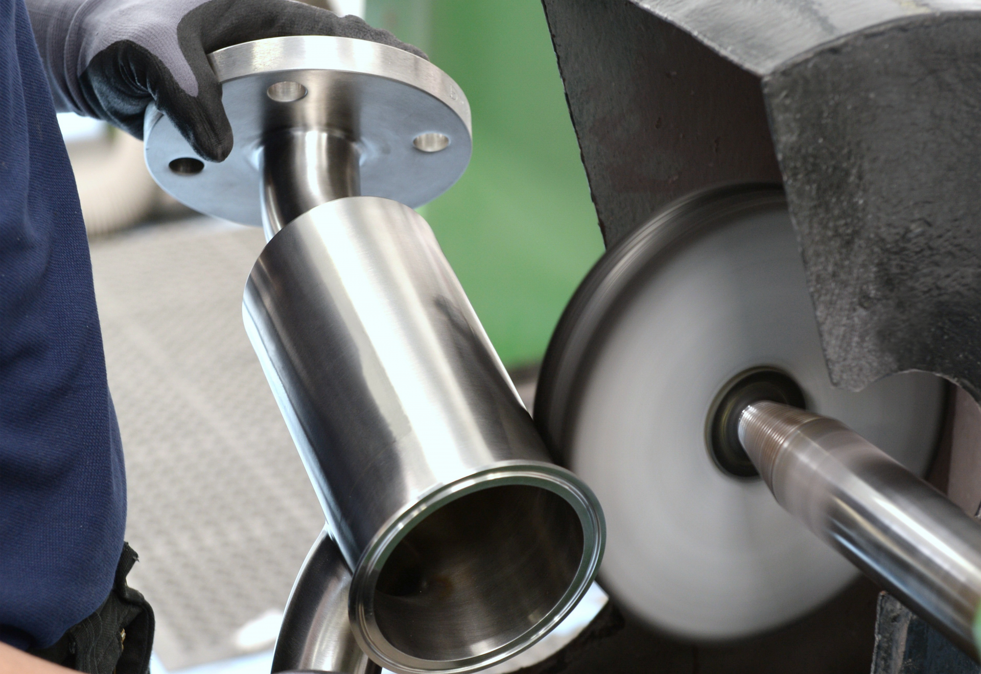 Polishing steel with various grinding machines
