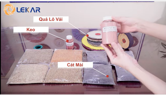 banh-mai-lan-keo-cat