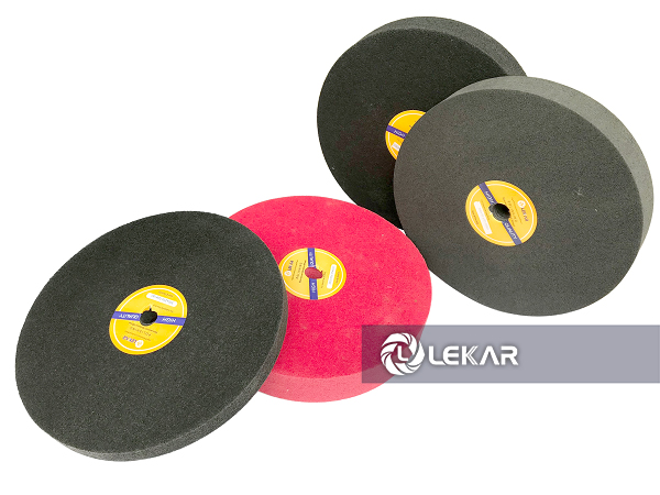 banh-ni-xam-2-1 phot-danh-bong-kim-loai-dang-ni