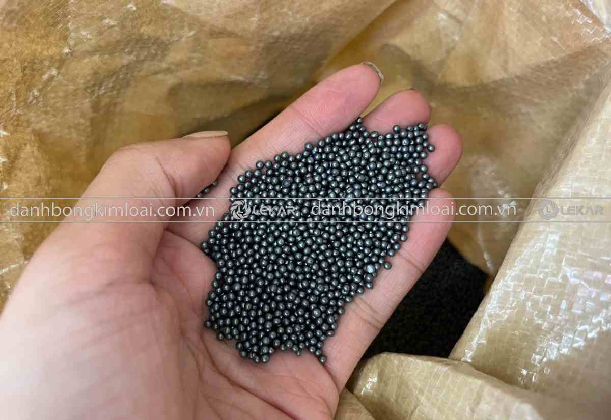 bi-phun-thep-lam-sach-tai-hung-yen-cua-lekar bi phun thép làm sạch tại Hưng Yên của LEKAR