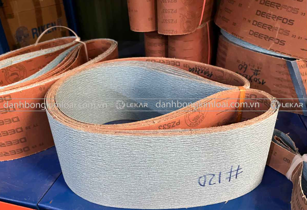 cach-lua-chon-hat-nham-cho-tung-loai-be-mat-kim-loai_1