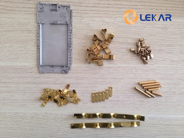 danh-bong-linh-kien-dien-tu1-2 danh-bong-linh-kien-dien-tu1