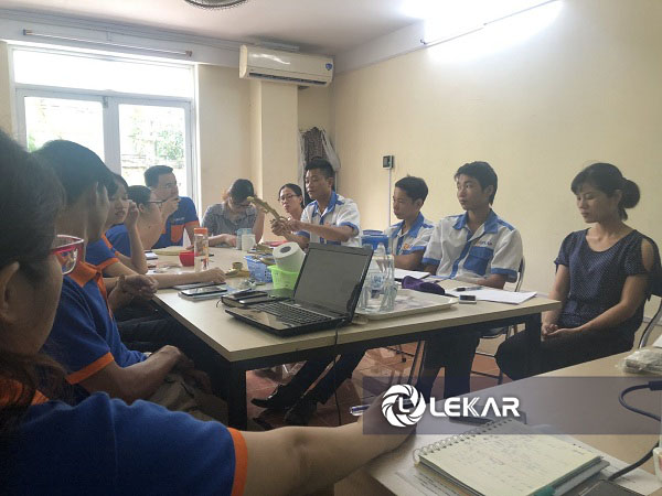 đánh bóng kim loại