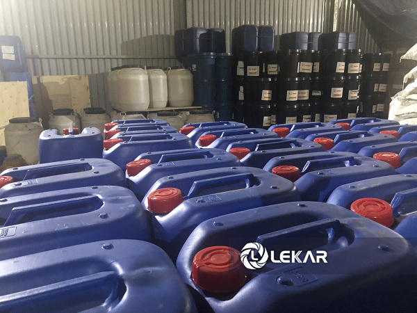 Các loại dung dịch đánh bóng trong xử lý bề mặt kim loại Các loại dung dịch đánh bóng trong xử lý bề mặt kim loại