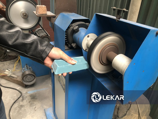 lo-danh-bong-kim-loai-5-1