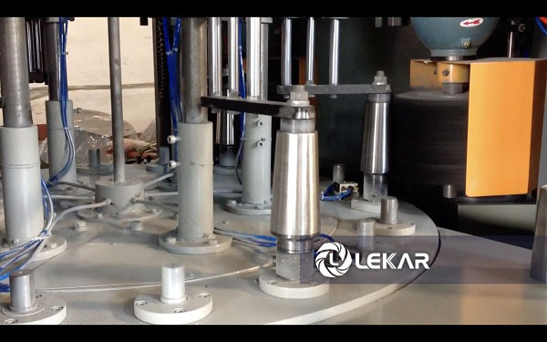 Máy đánh bóng 4/6/8 đầu mài kiểu mâm quay liên tục