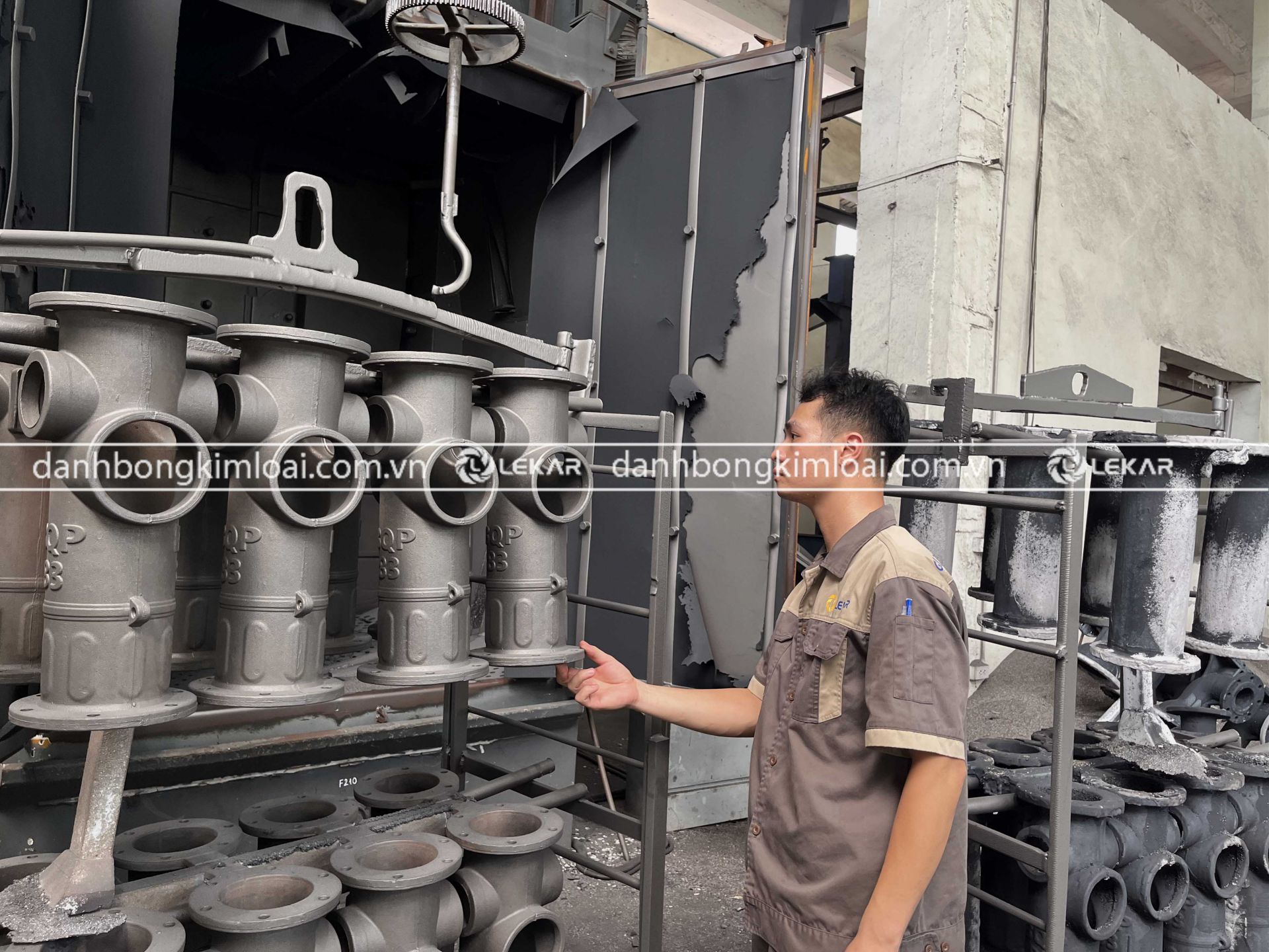 may-phun-bi-moc-treo2044