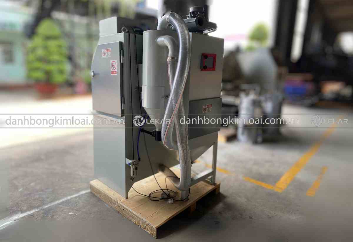 may-phun-cat-bia-mo-tai-hung-yen-1 LEKAR – Nhà cung cấp máy phun cát bia mộ tại Hưng Yên uy tín