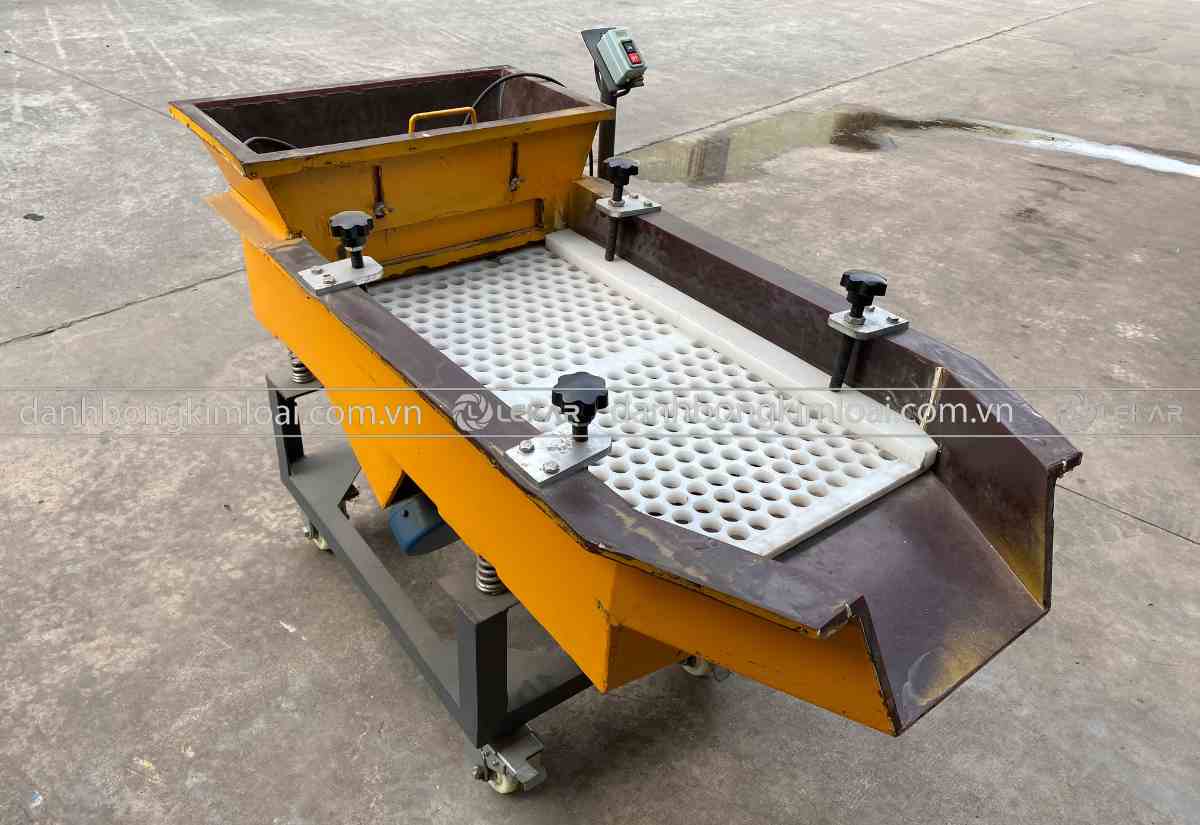 Phân loại và ứng dụng của máy sàng rung trong công nghiệp