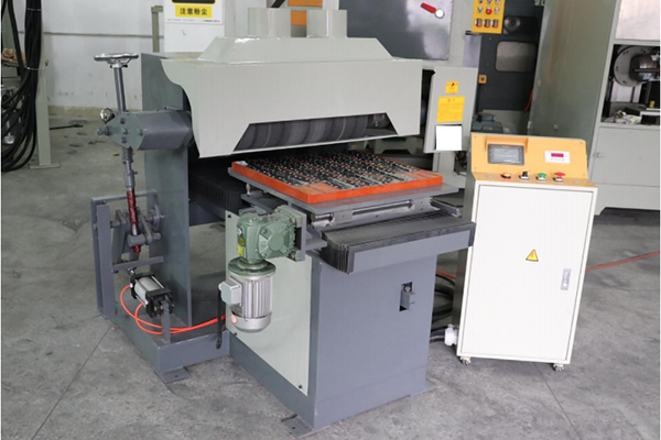 mc3a1y20c491c3a1nh20xc6b0e1bb9bc20me1bb99t20me1bab7t20te1bbb120c491e1bb99ng201_1 may-danh-xuoc-inox-mot-mat-tu-dong