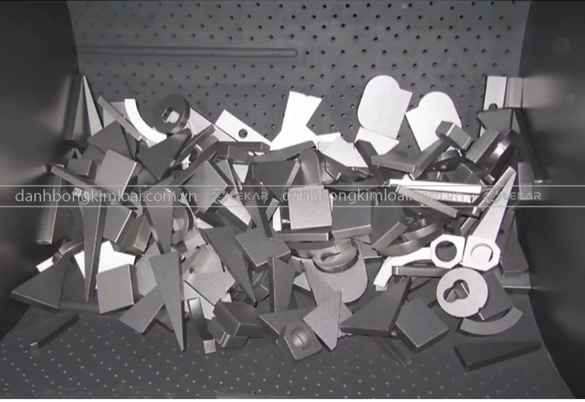 sp-sau-danh-bong Sản phẩm sau khi đánh bóng bằng máy phun cát