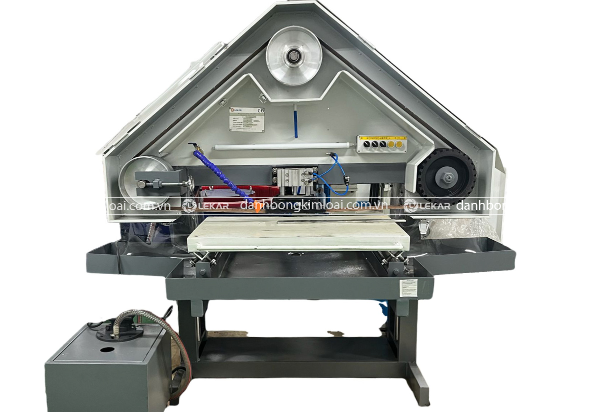 xu-ly-be-mat-go-tai-bac-giang3