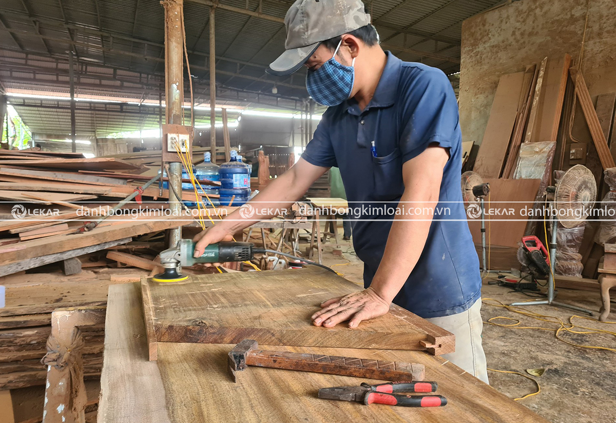 xu-ly-be-mat-go-tai-ha-nam_1