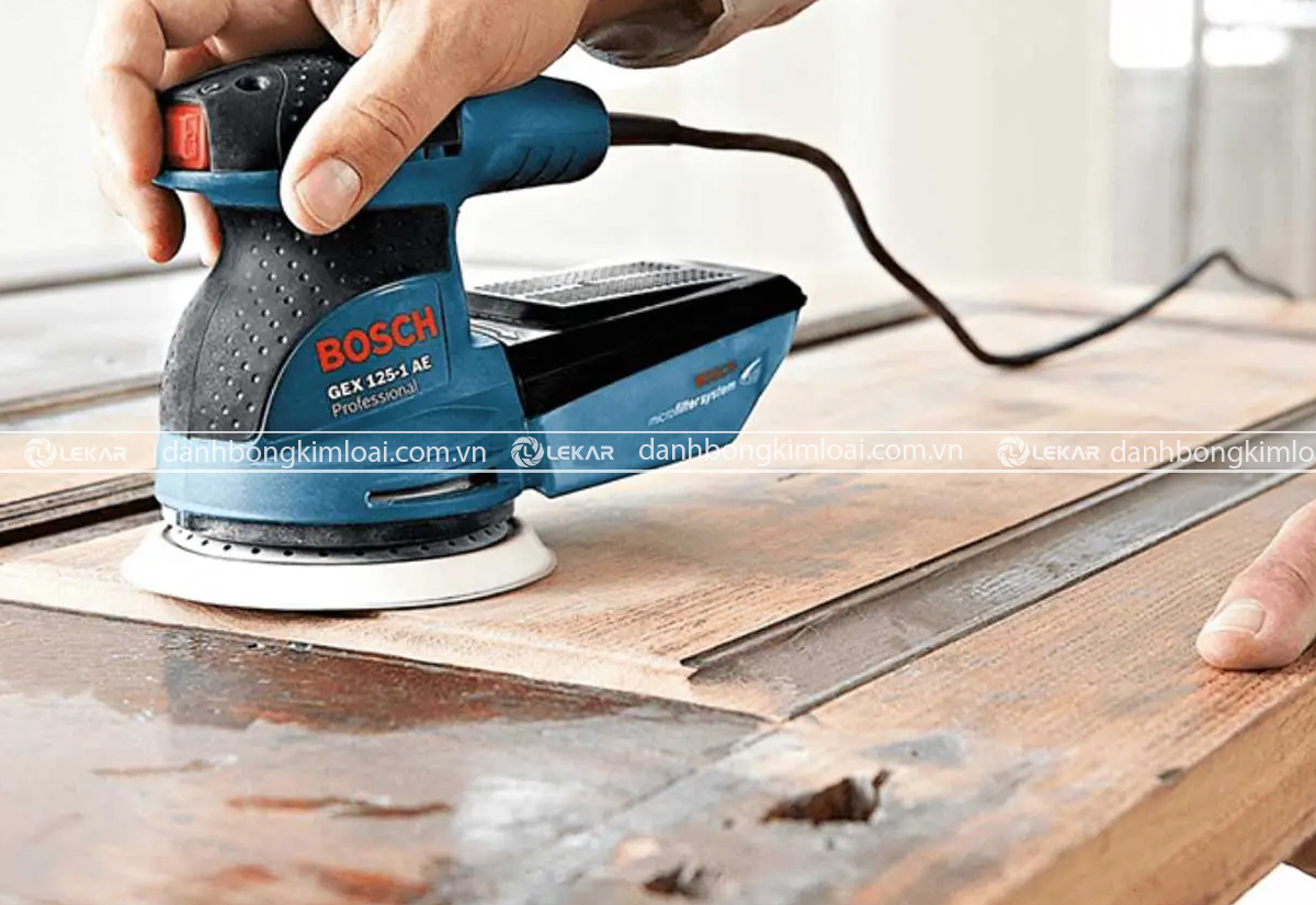 xu-ly-be-mat-go-tai-hai-duong2