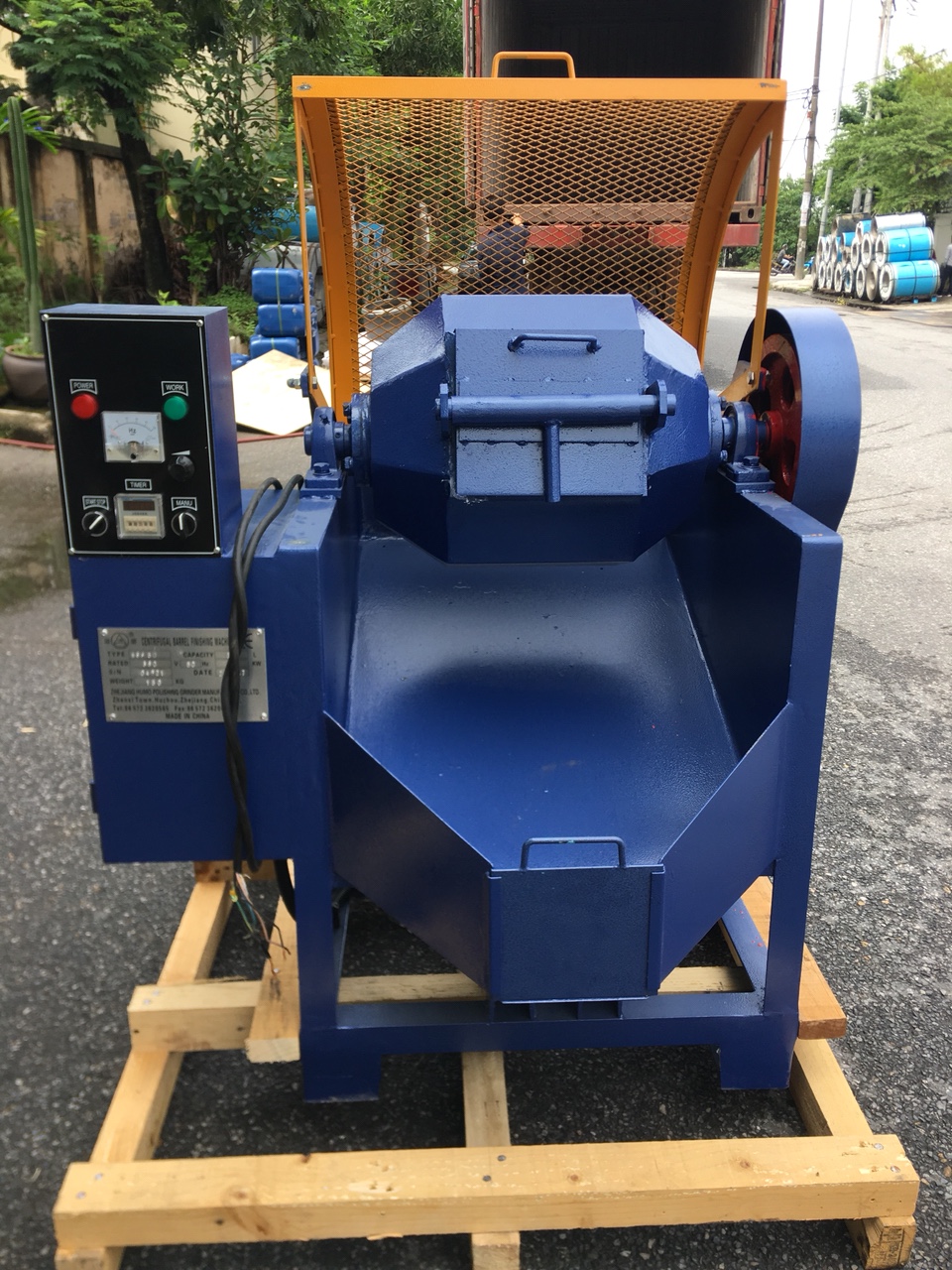 may-long-quay-ly-tam