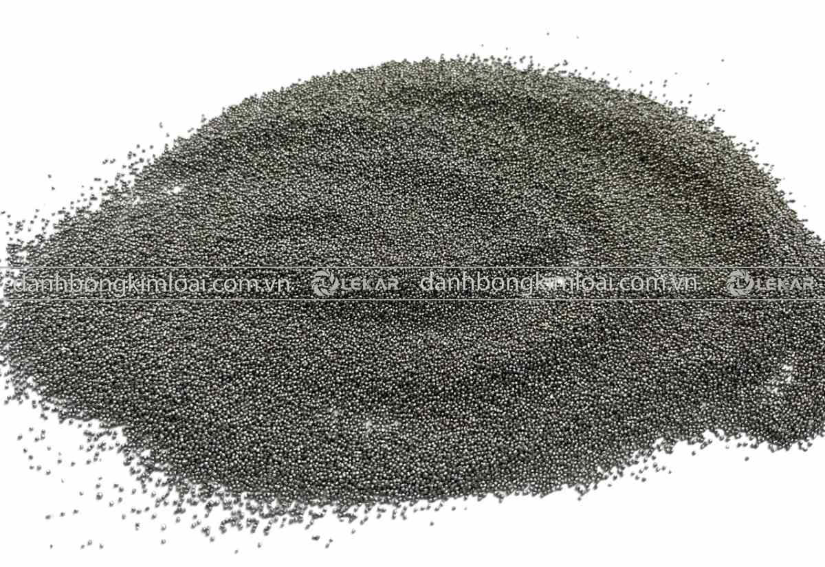 Sự Khác Biệt Giữa Bi Inox Và Bi Thép Trong Đánh Bóng Kim Loại