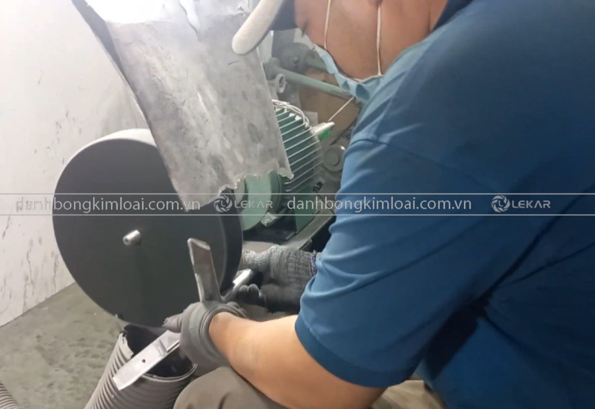 Ứng dụng của bánh nỉ đánh bóng trong sản xuất