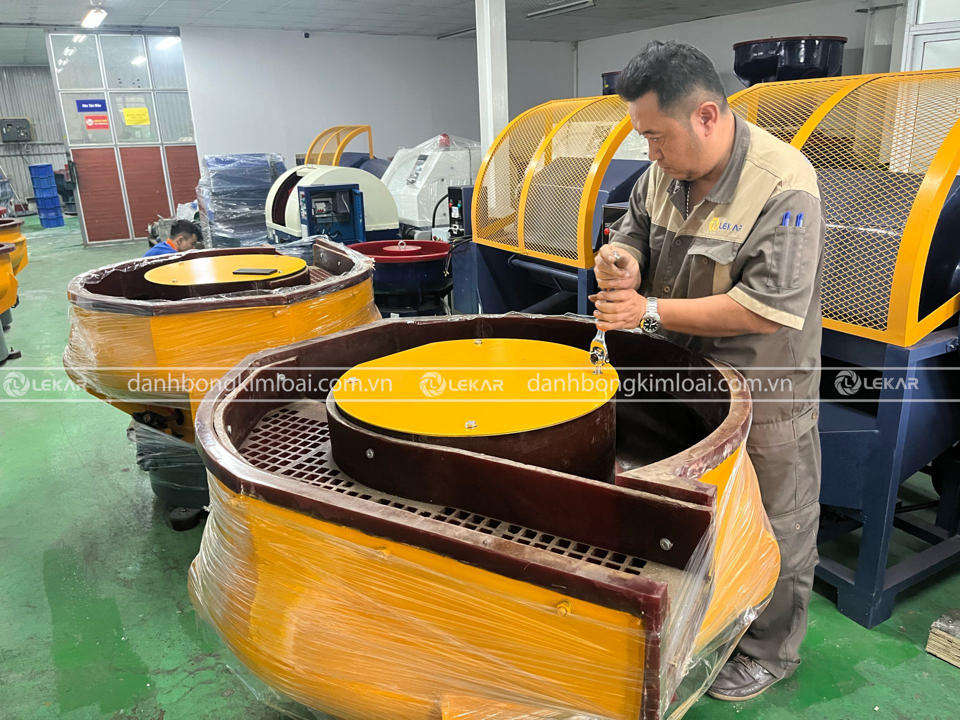 6 Lỗi Thường Gặp Khi Vận Hành Máy Đánh Bóng Rung 3 Chiều