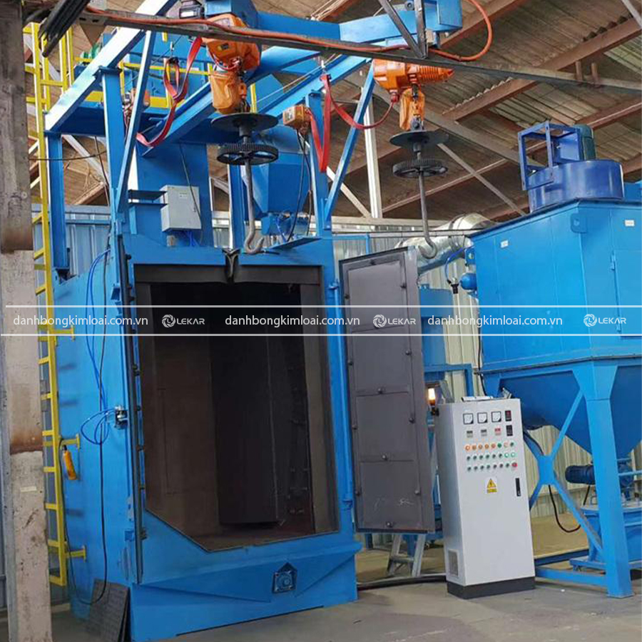 Máy phun bi móc treo Máy phun bi móc treo