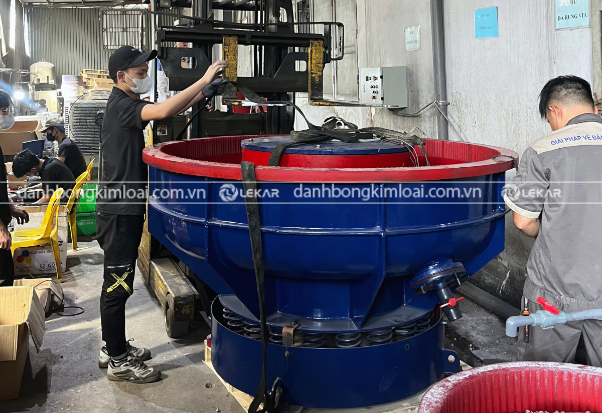 Hướng dẫn bảo trì máy đánh bóng rung 3 chiều đúng cách Hướng dẫn bảo trì máy đánh bóng rung 3 chiều đúng cách