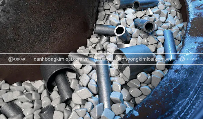 Hướng dẫn sử dụng máy đánh bóng rung 3 chiều đúng cách Hướng dẫn sử dụng máy đánh bóng rung 3 chiều đúng cách