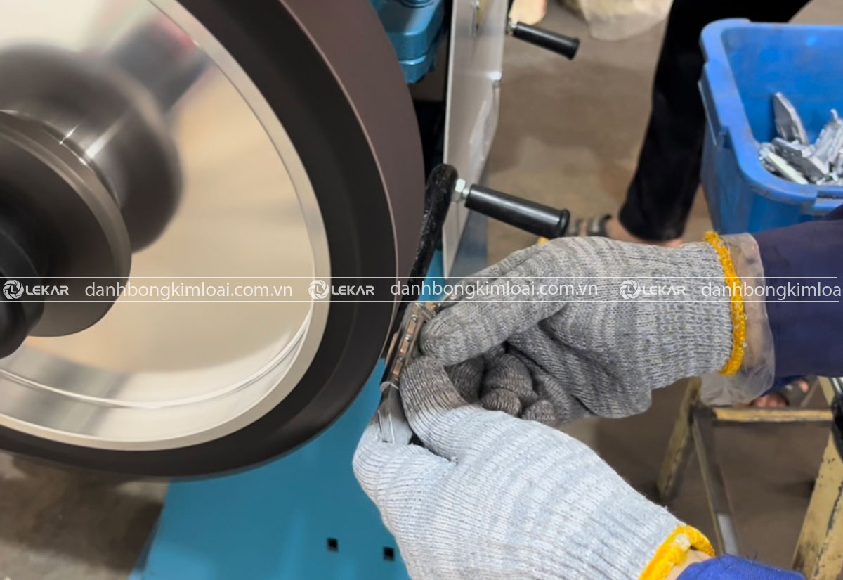 Kỹ thuật mài đai nhám đúng cách để đạt hiệu suất cao