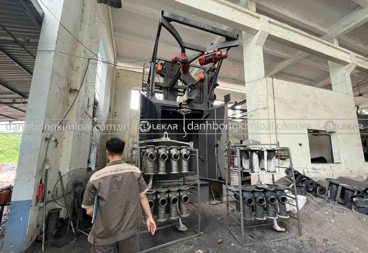 Lợi ích của máy phun bi dạng treo Lợi ích của máy phun bi dạng treo