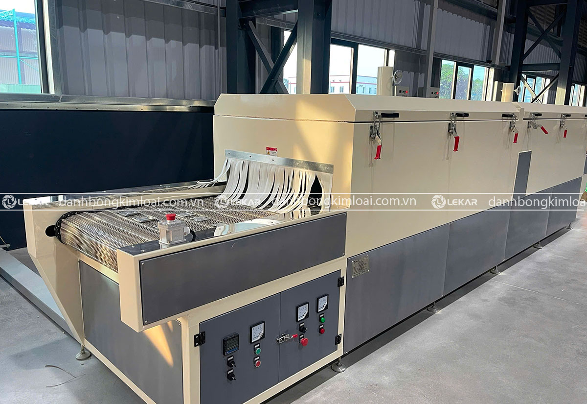 Máy sấy tuần hoàn khí nóng | Tiết kiệm năng lượng, nâng cao chất lượng sấy