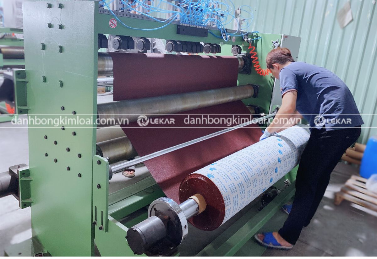 Các loại giấy nhám mịn dùng trong nhà xưởng