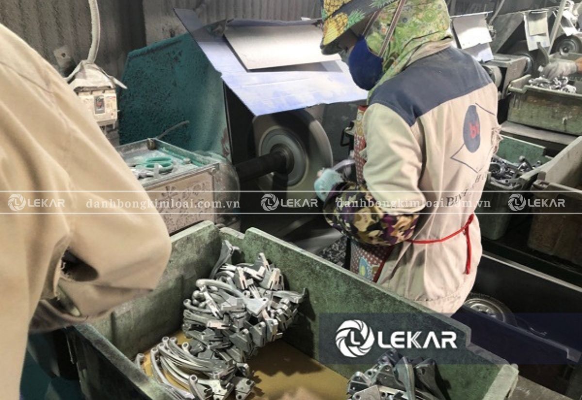 Hướng dẫn kiểm tra độ nhám bề mặt sau xử lý