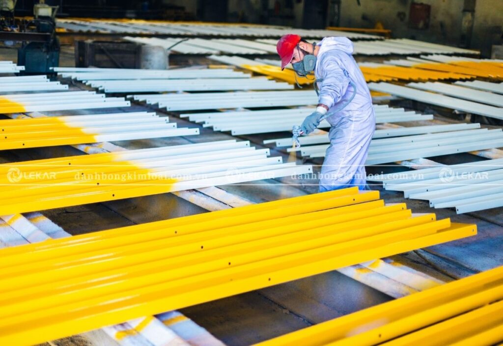 quy trình kiểm soát chất lượng bề mặt cho sản phẩm sơn và mạ